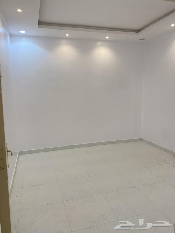 شقة 3 غرف في الرمال 13