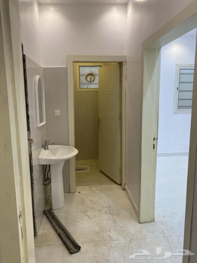 شقة 3 غرف في الرمال 4