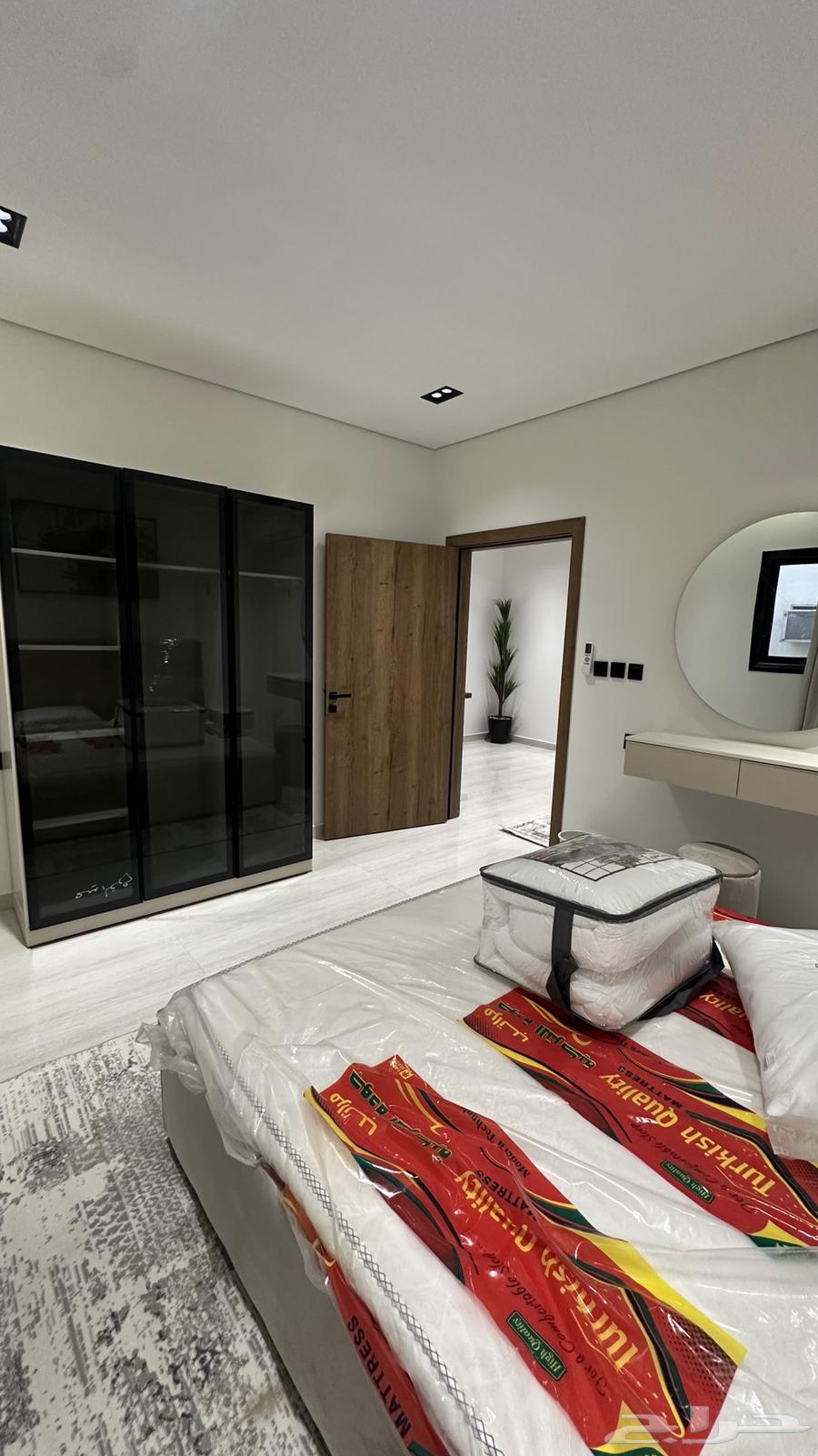 شقة 1 غرف في الخليج 5
