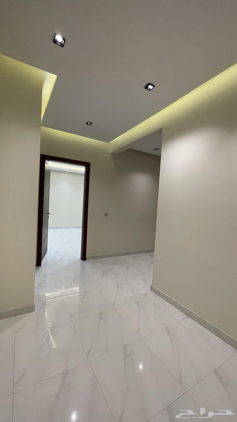 شقة 5 غرف في العريجاء الغربية 2