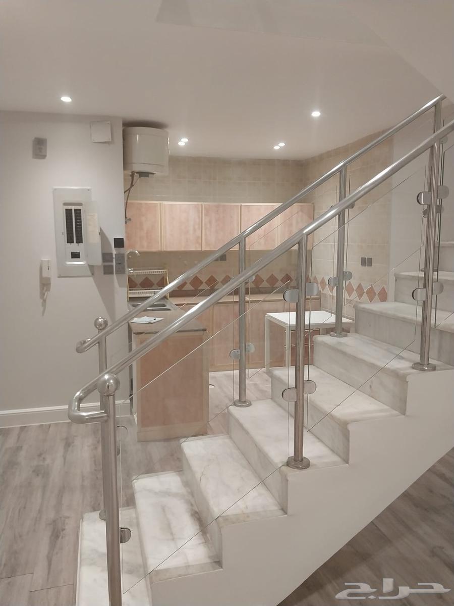 شقة 3 غرف في الملقا 7