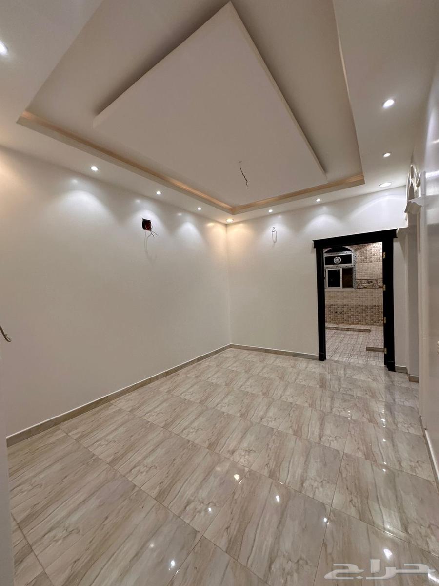 شقة 4 غرف في القادسية 5