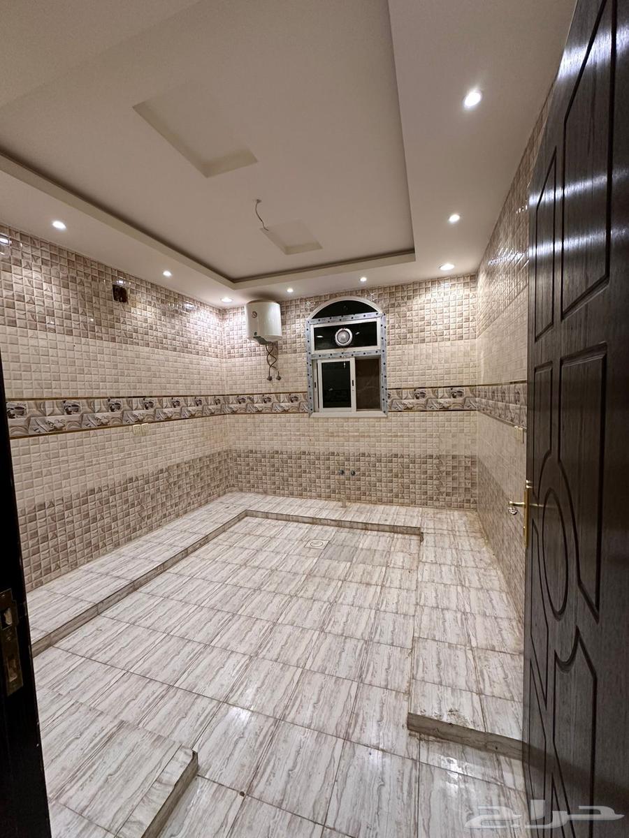 شقة 4 غرف في القادسية 6