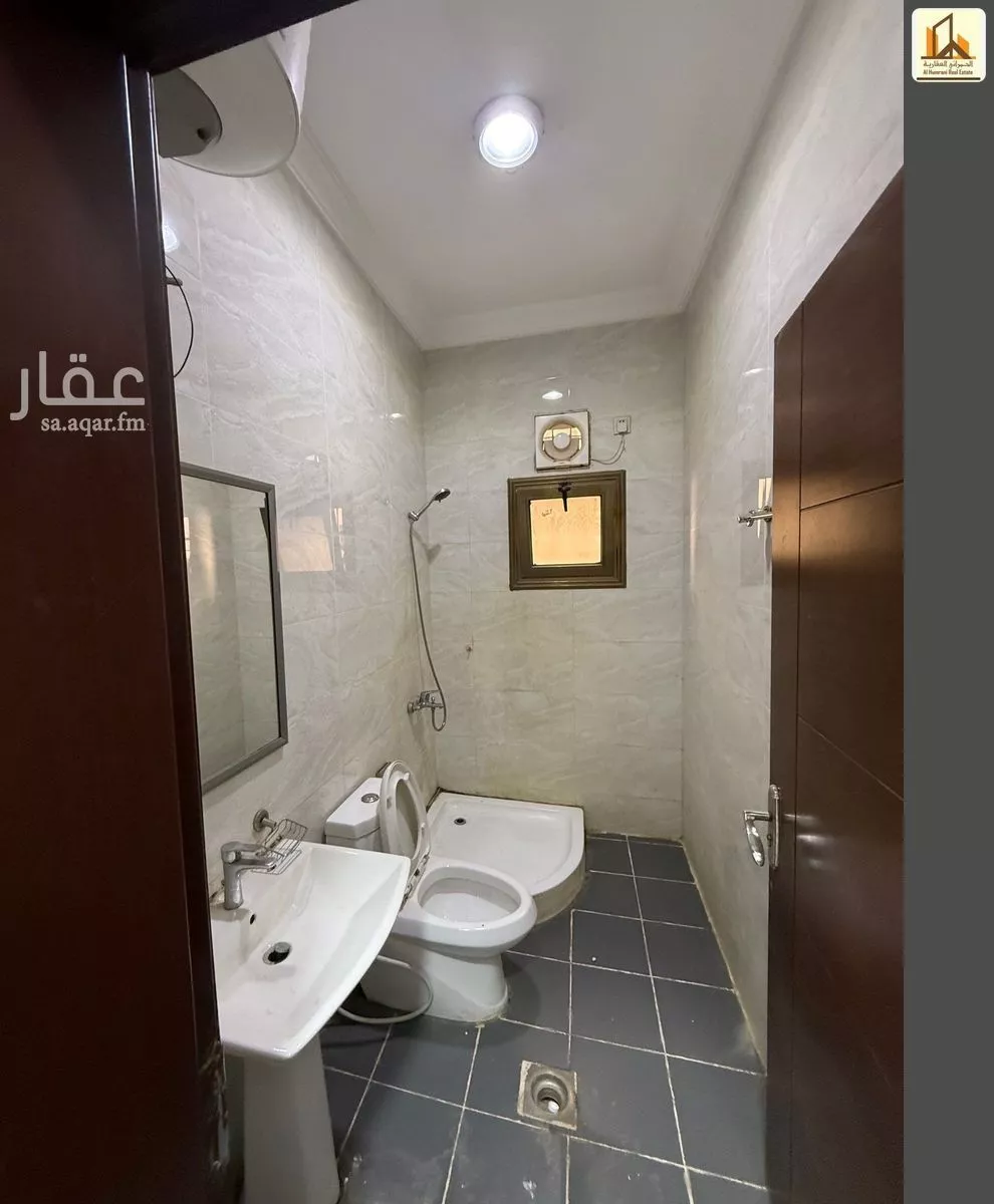 4 bedroom apartment in Al Hamdaniyah 7