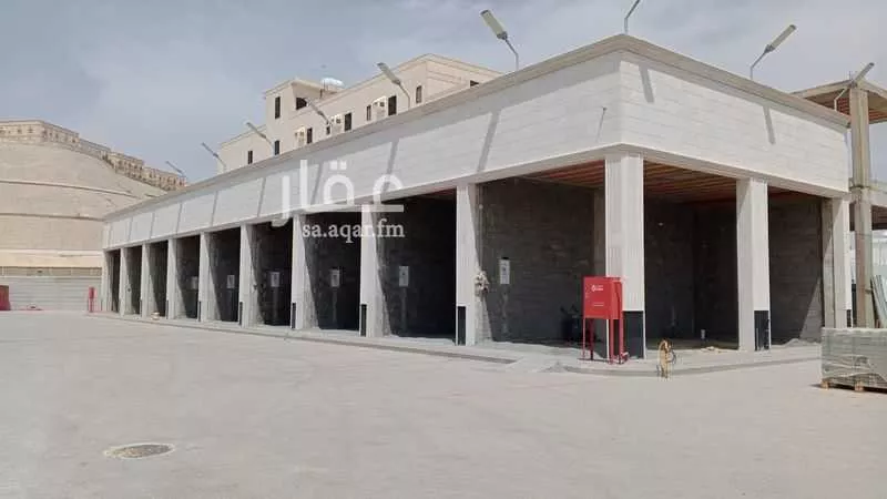 محل 2600 م² في ابرق الرغامة 2