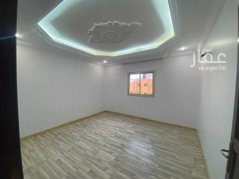 شقة 4 غرف في الزهراء 6