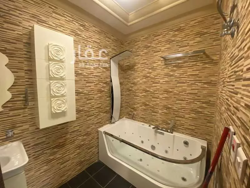 شقة 4 غرف في الزهراء 8