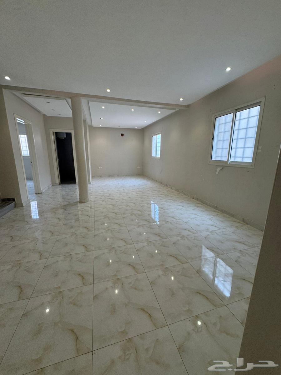 فيلا 5 غرف في طويق 8