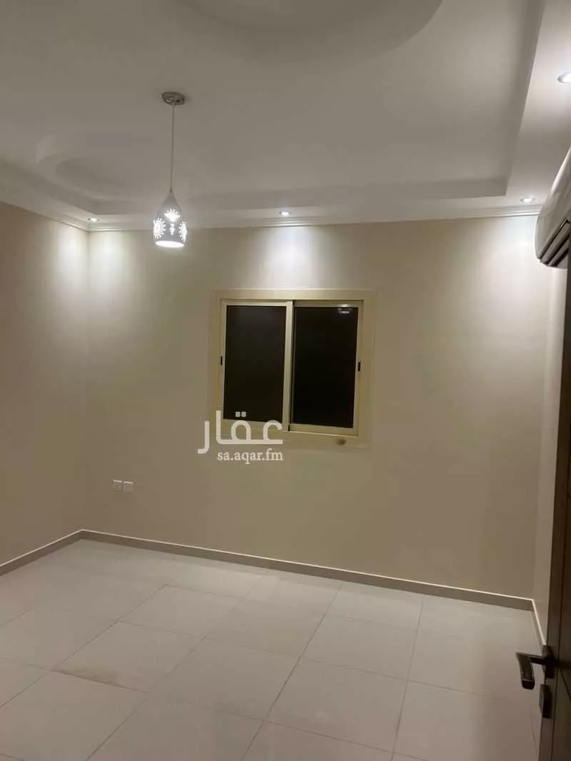 شقة 4 غرف في الزهراء 8