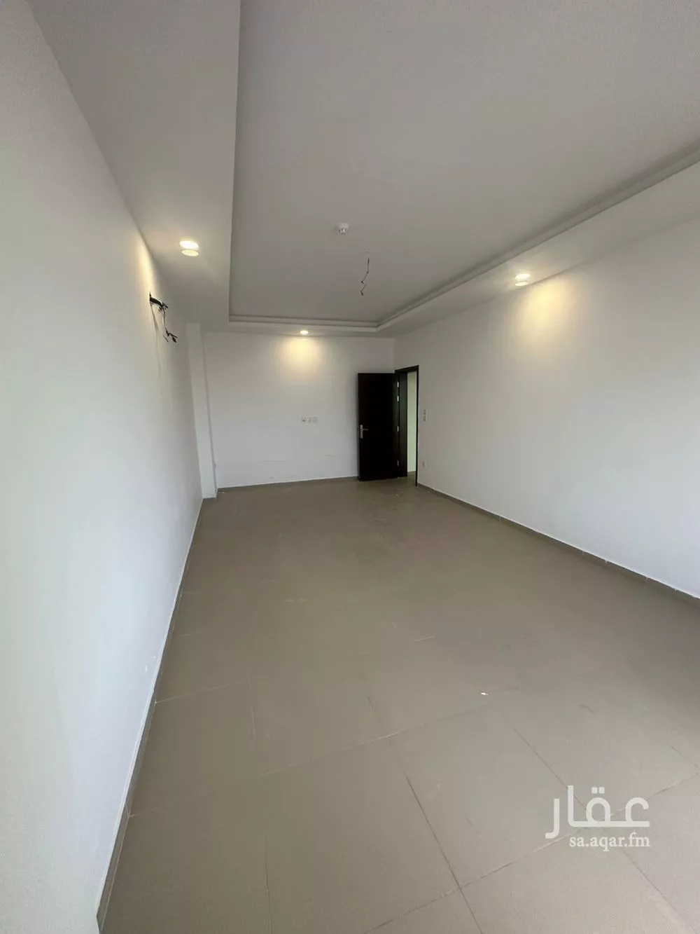 شقة 5 غرف في العزيزية 3