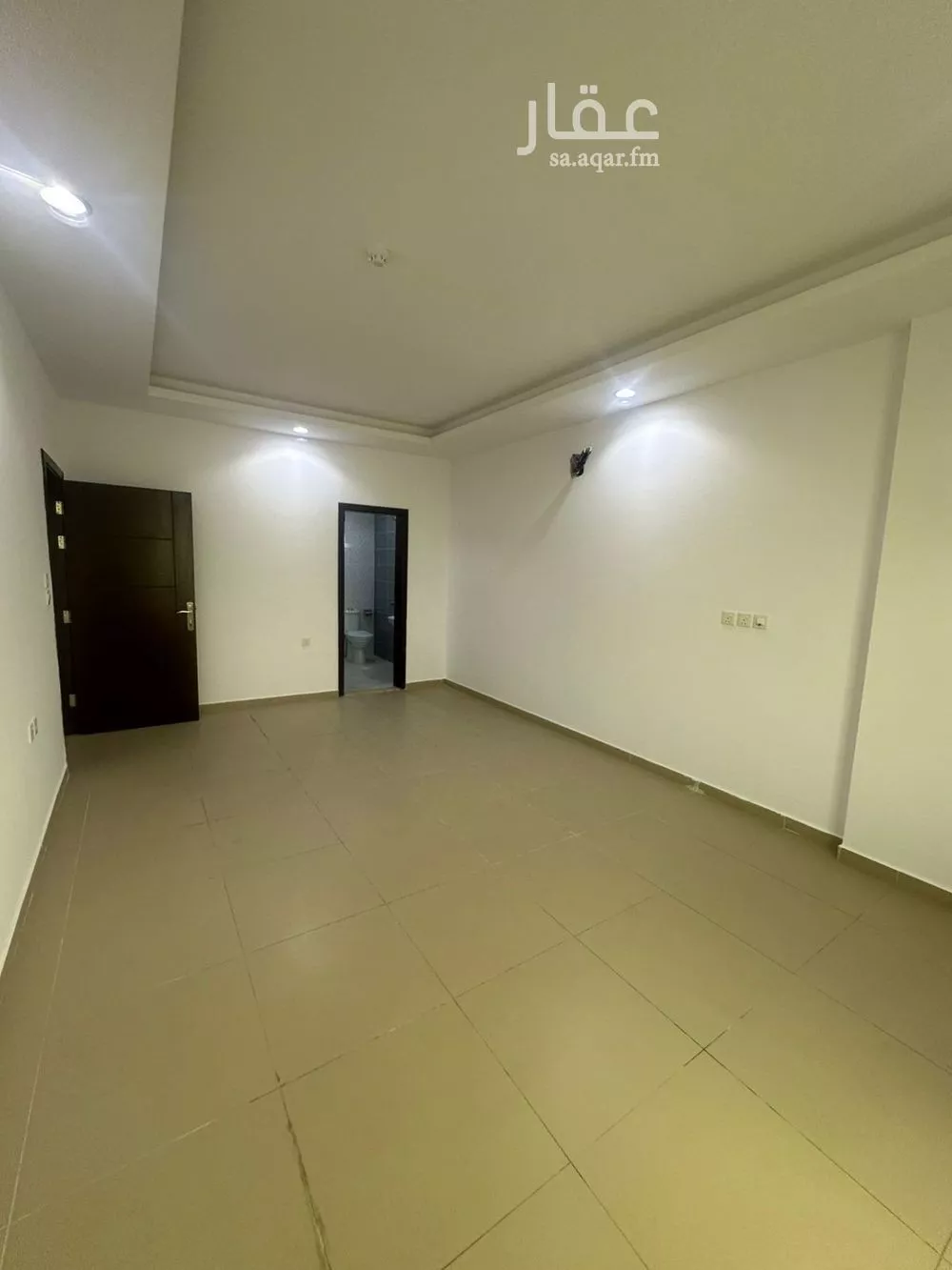 شقة 5 غرف في العزيزية 5