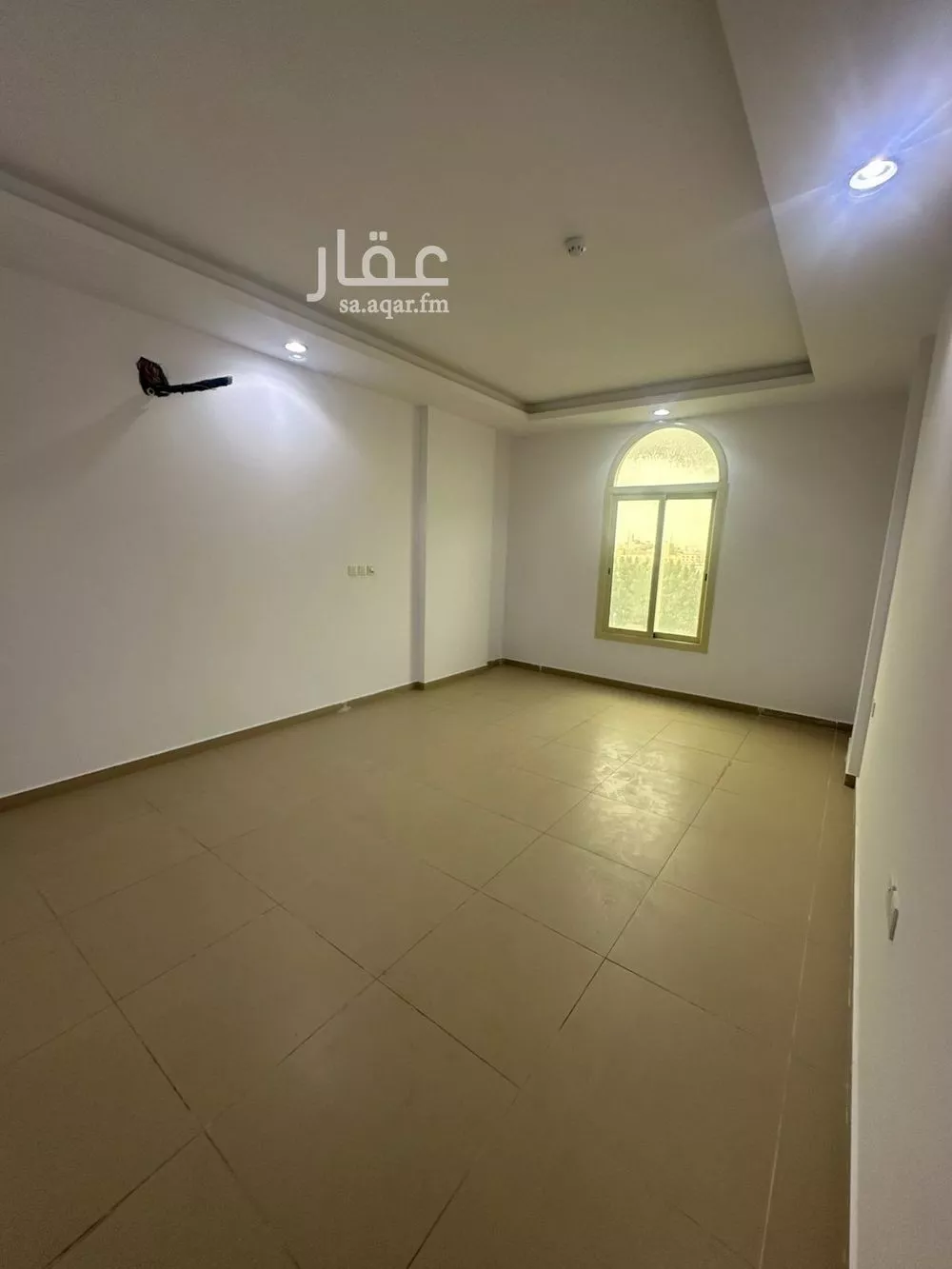 شقة 5 غرف في العزيزية 6