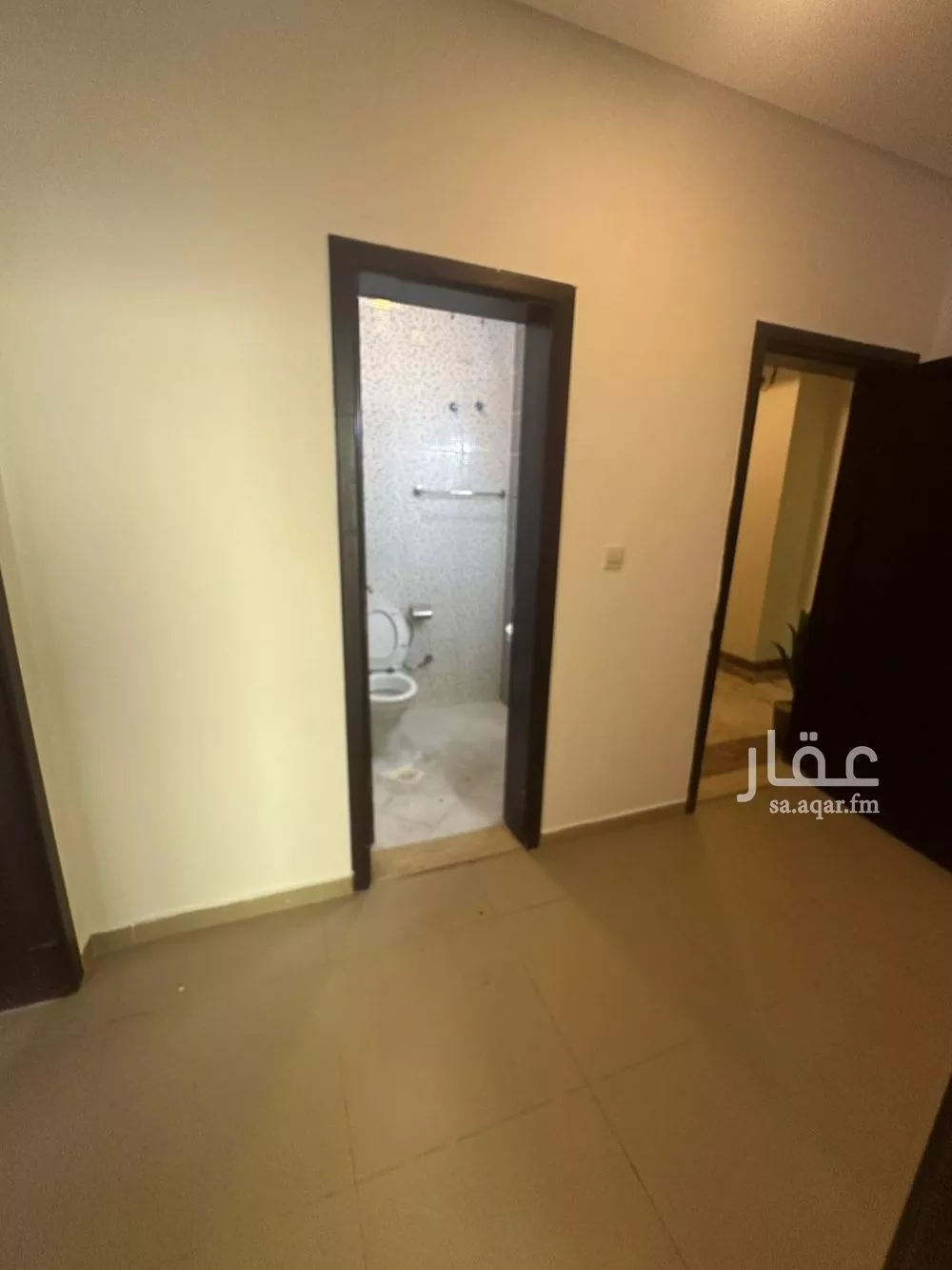 شقة 5 غرف في العزيزية 10