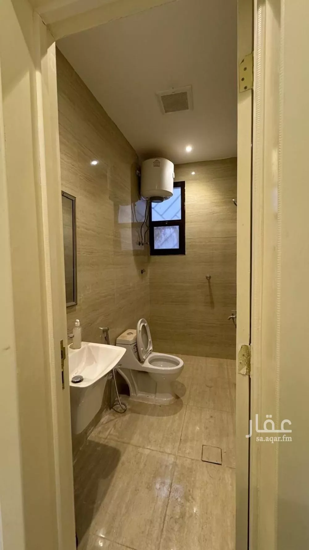 2 bedroom floor in Al Hazm 5