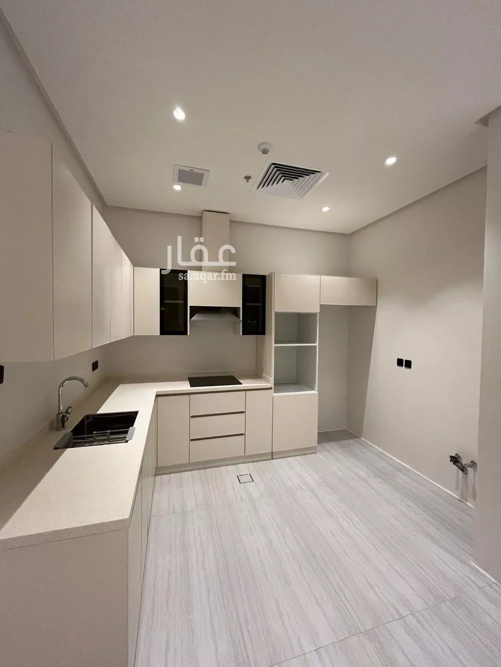 3 bedroom apartment in Al Malqa 15