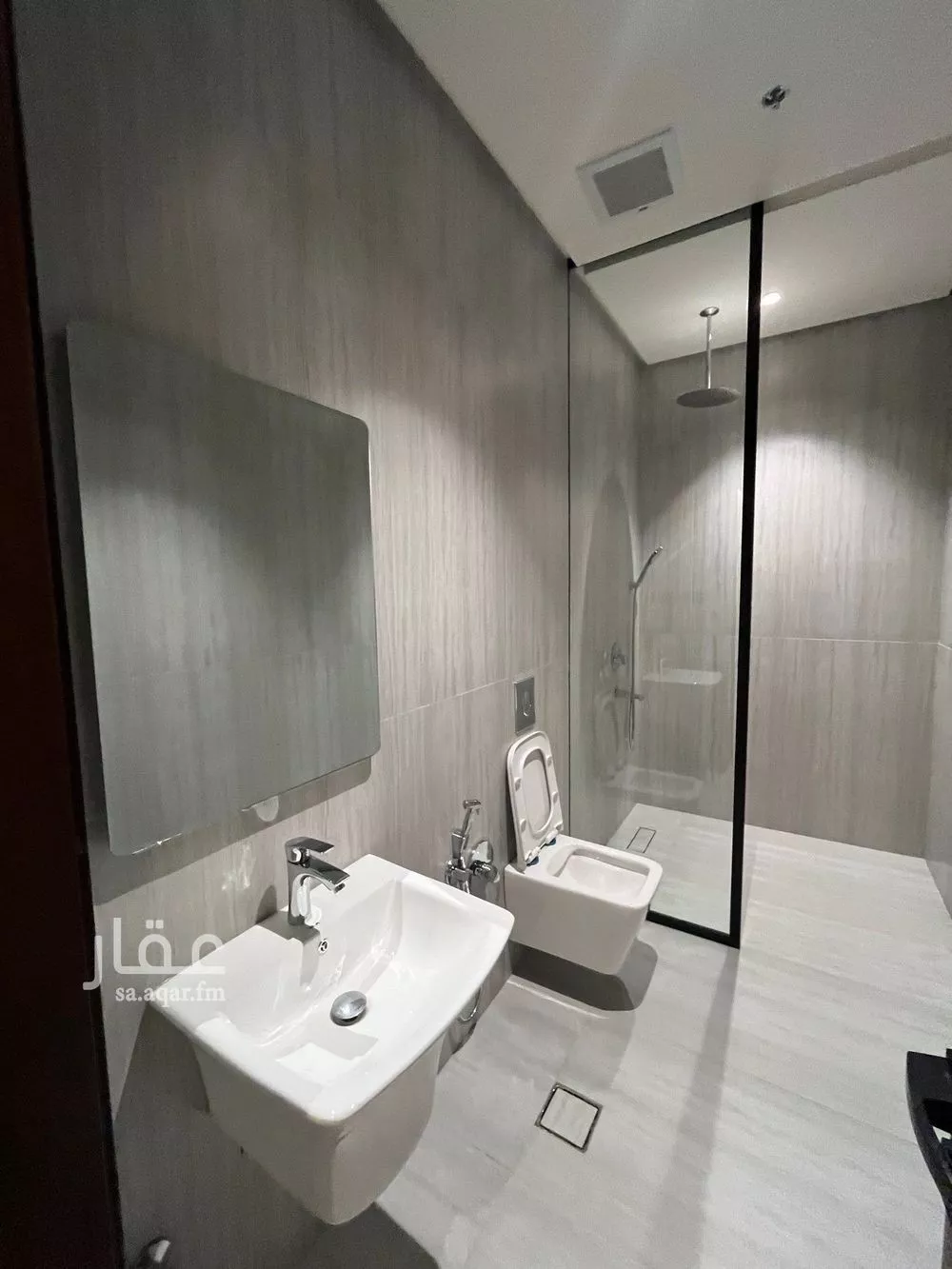 3 bedroom apartment in Al Malqa 18