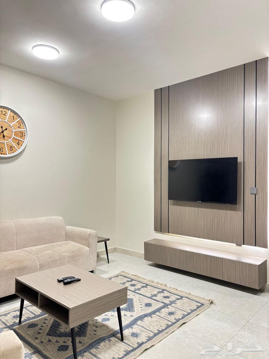 شقة 2 غرف في الروضة 4