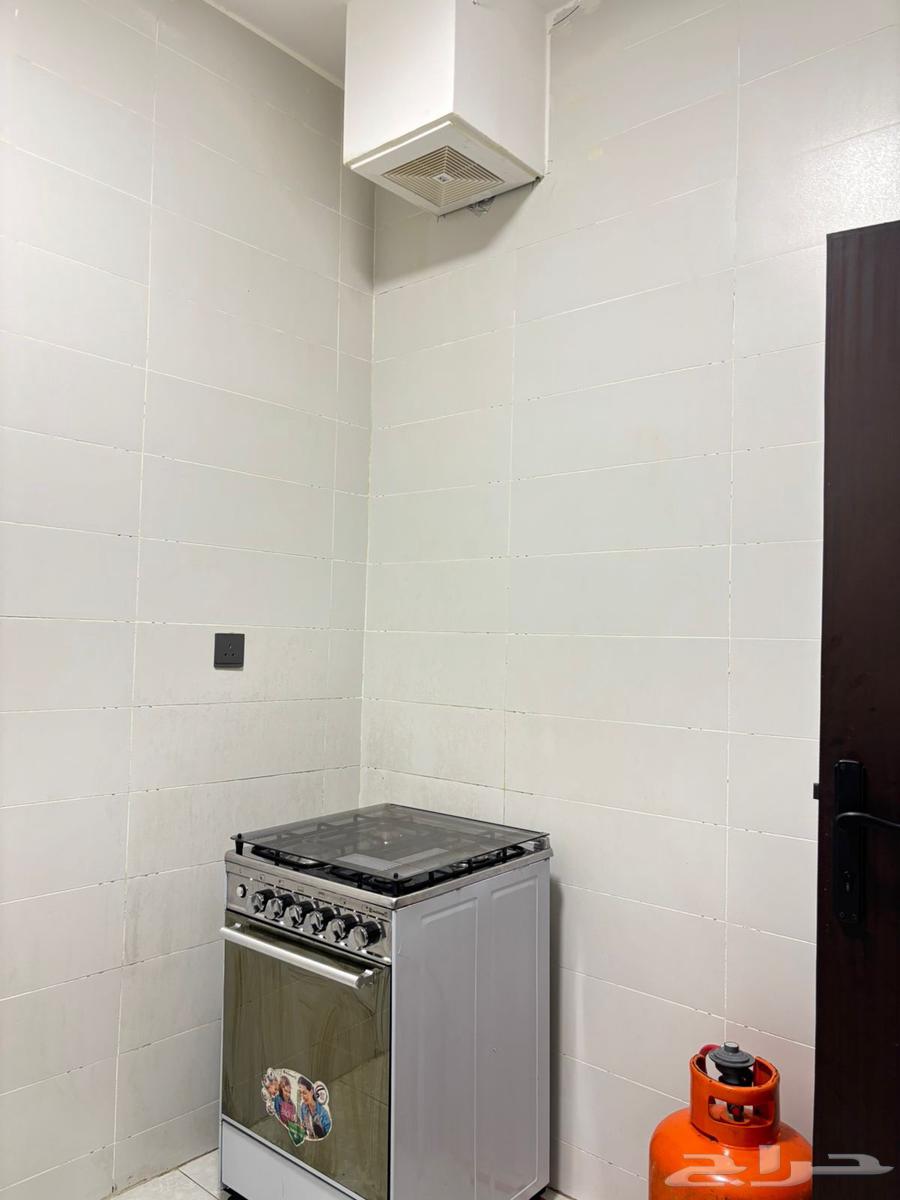 شقة 2 غرف في الروضة 8