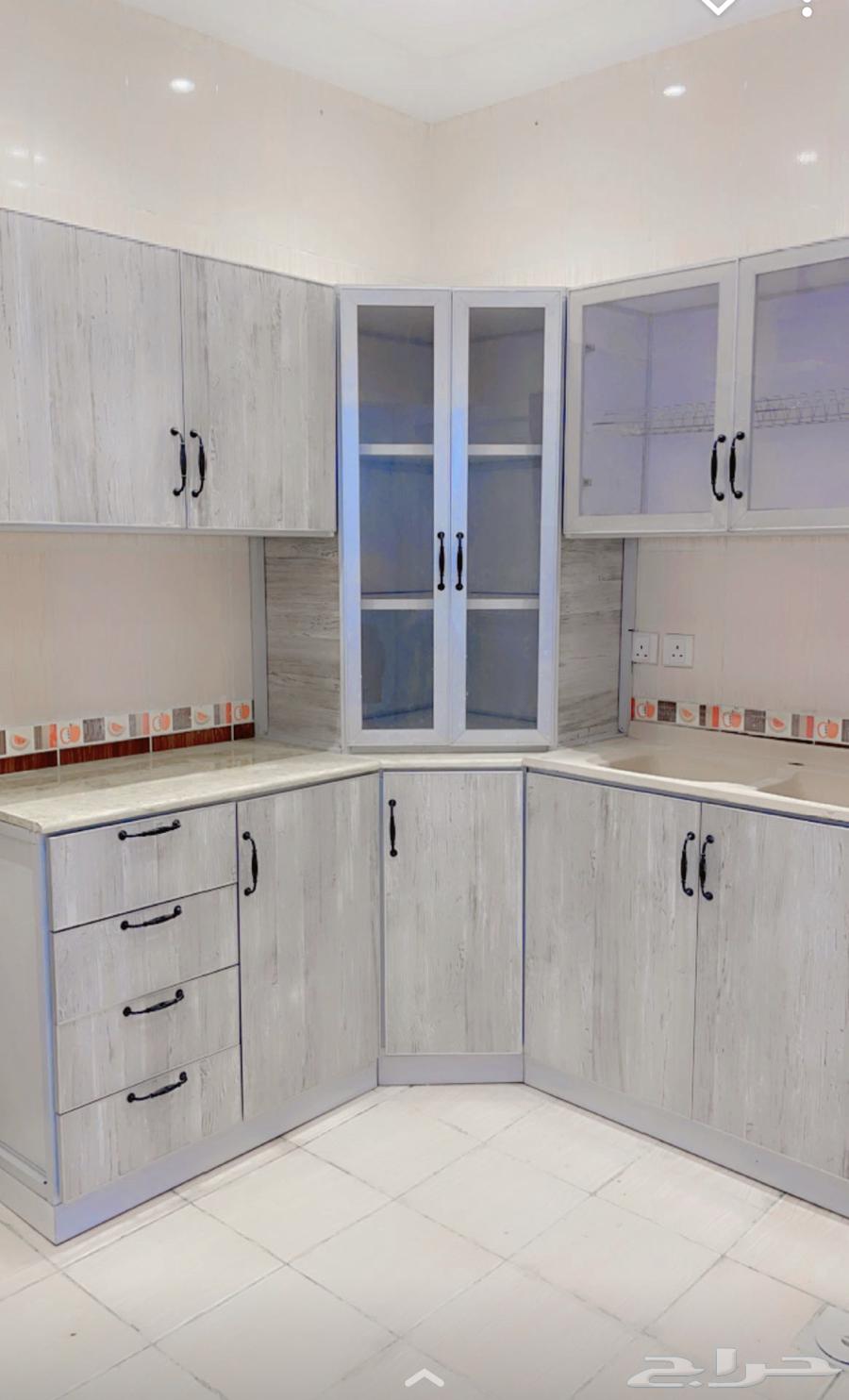 شقة 4 غرف في الريان 11