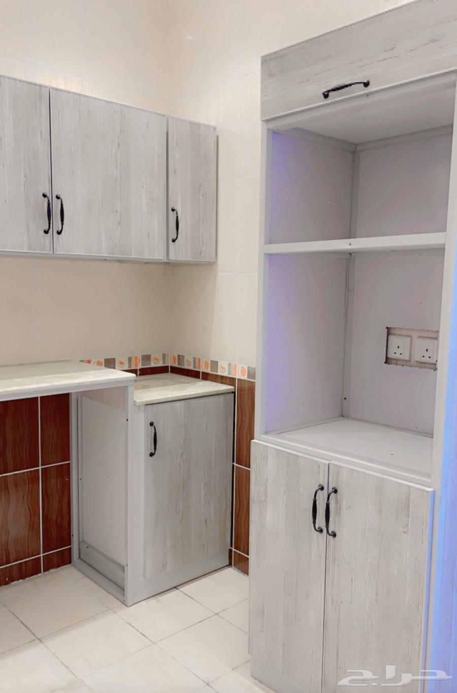 شقة 4 غرف في الريان 12