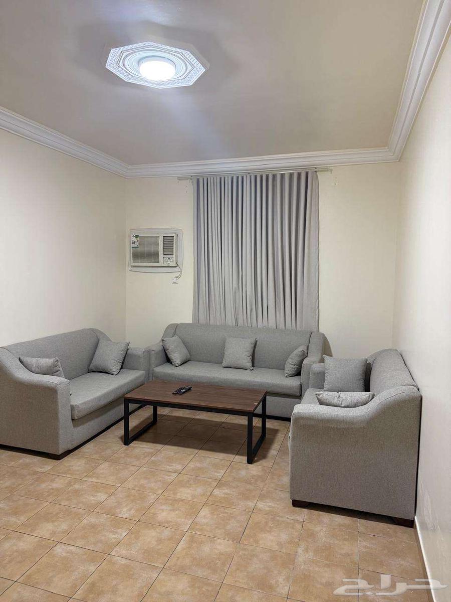 شقة 1 غرف في النزهة 4