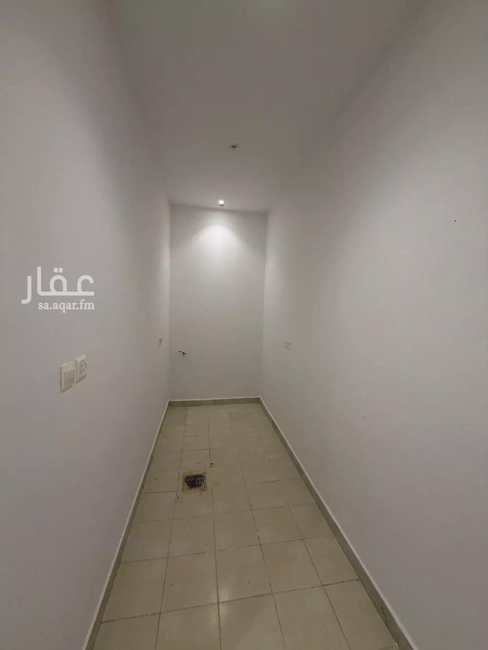 فيلا 10 غرف في النرجس 6