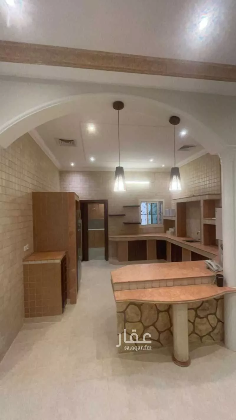 فيلا 5 غرف في الوادي 11