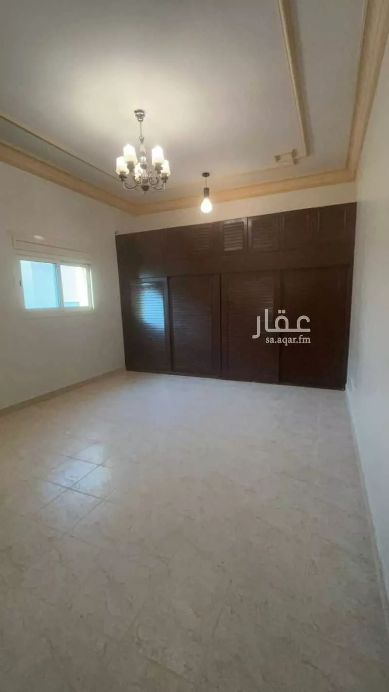 فيلا 5 غرف في الوادي 12