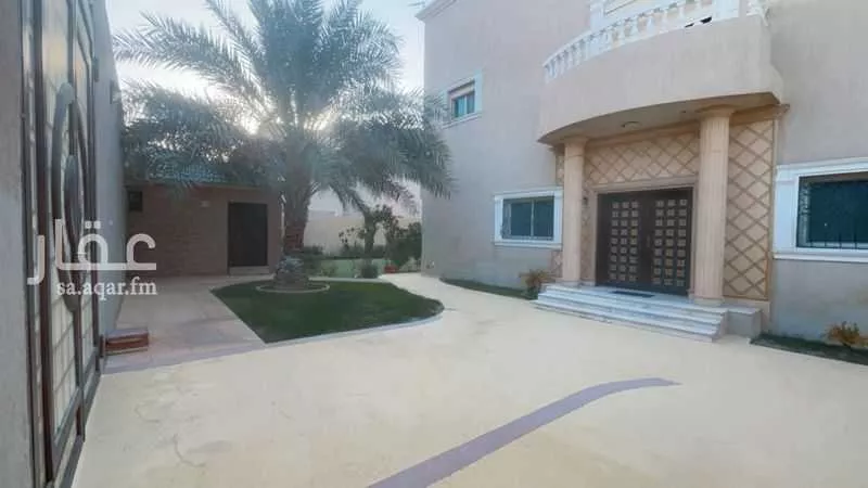 فيلا 5 غرف في الوادي 17