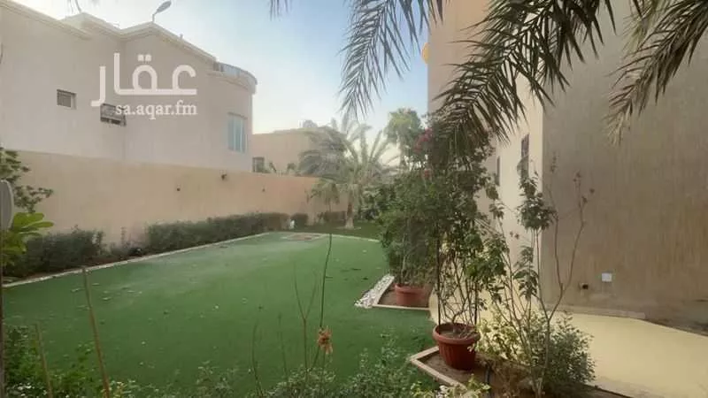 فيلا 5 غرف في الوادي 18