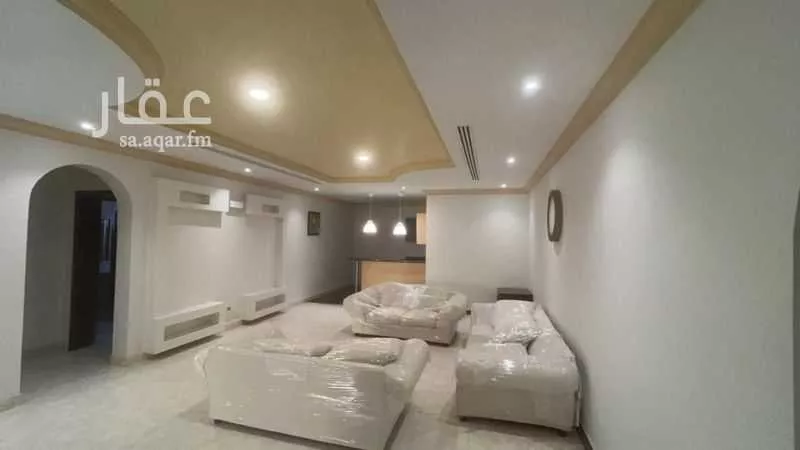 فيلا 5 غرف في الوادي 7