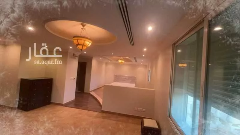 فيلا 5 غرف في الوادي 9