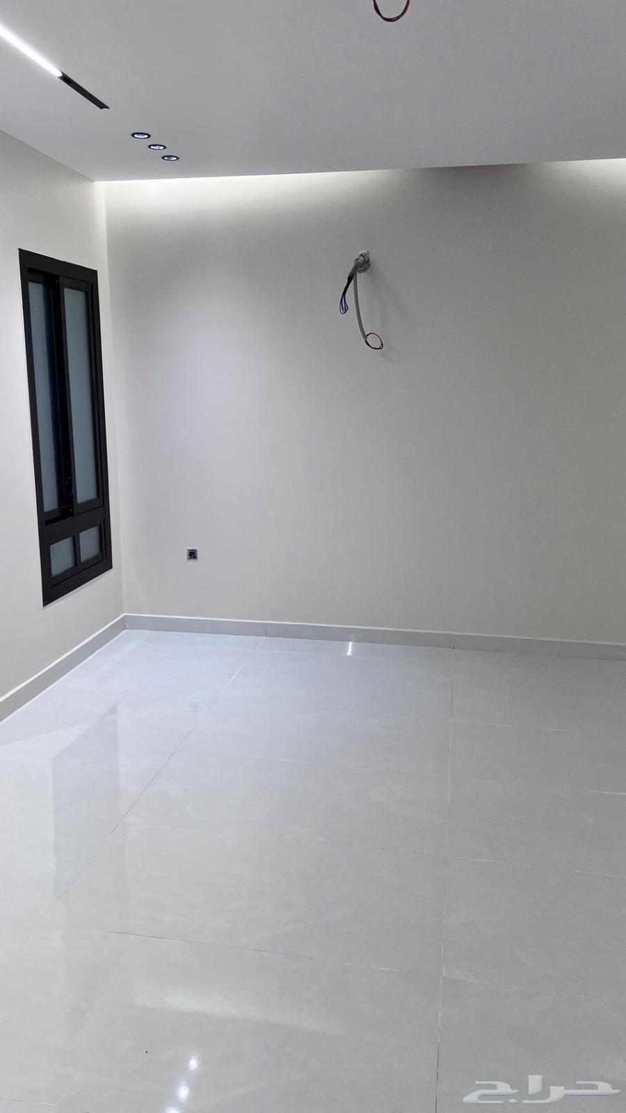 فيلا 7 غرف في الأجواد 14