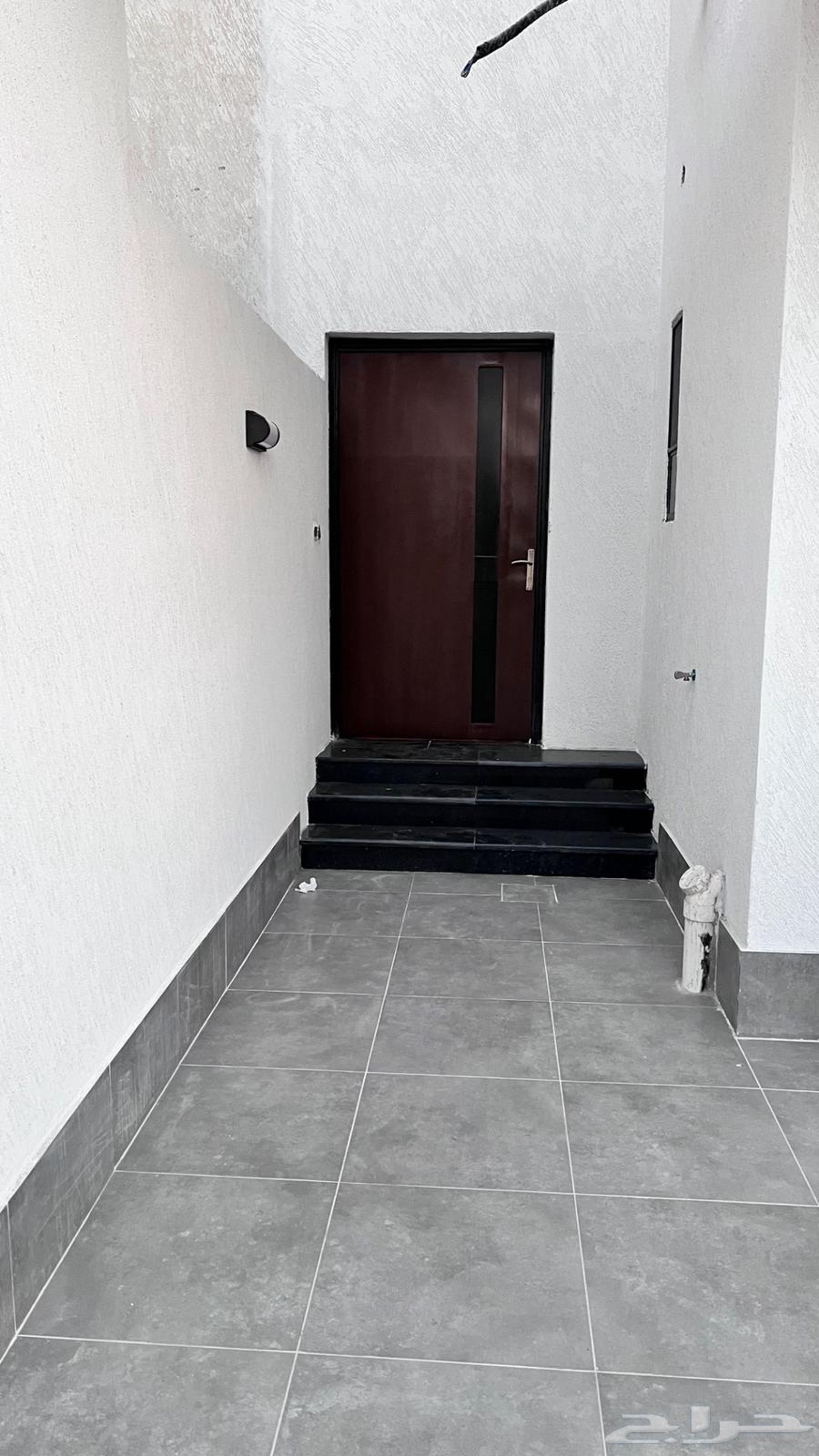 فيلا 7 غرف في الأجواد 24