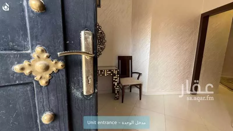 فيلا 4 غرف في عرقة 3