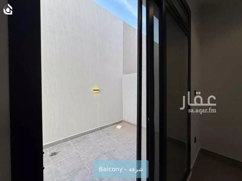 فيلا 3 غرف في القادسية 18