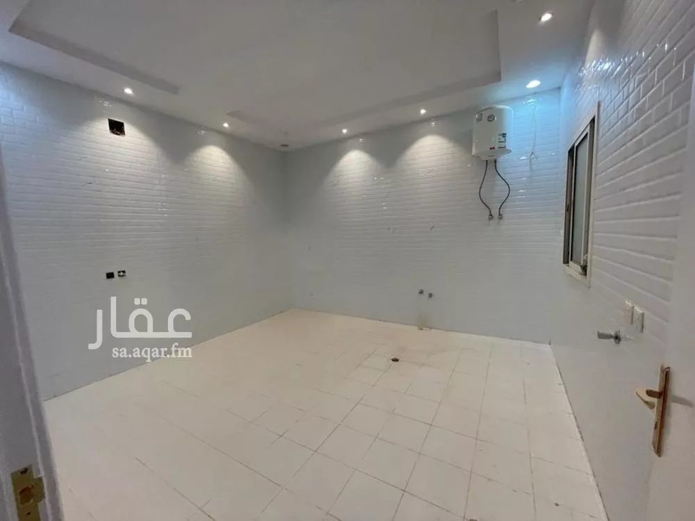 فيلا 5 غرف في بدر 12