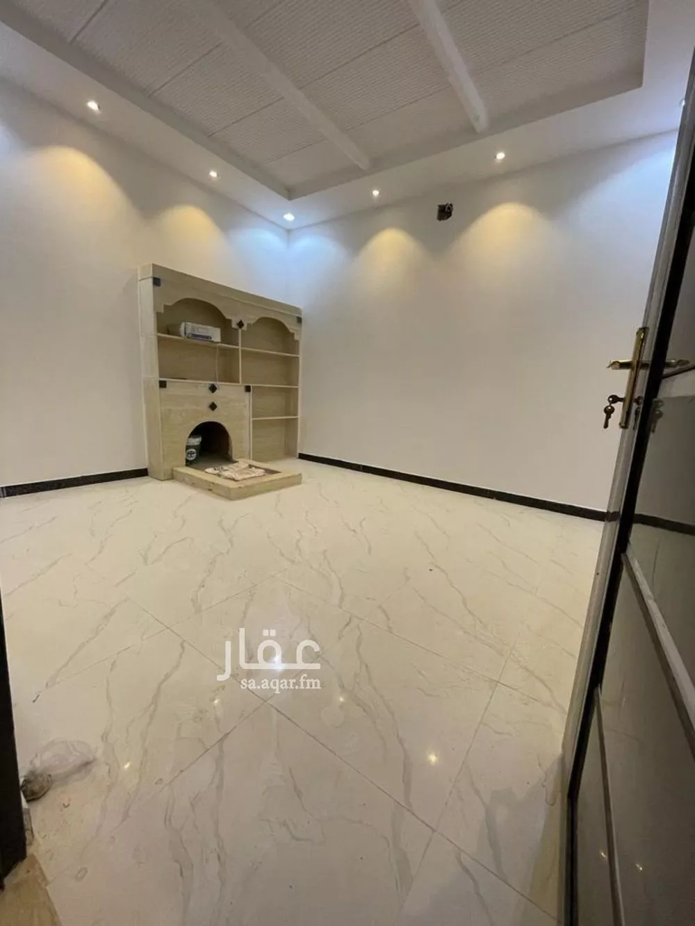فيلا 5 غرف في بدر 8