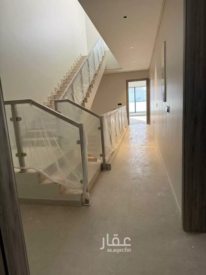 فيلا 5 غرف في العارض 11