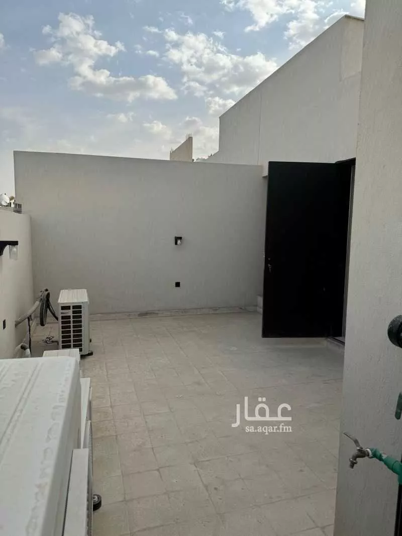 فيلا 5 غرف في العارض 15