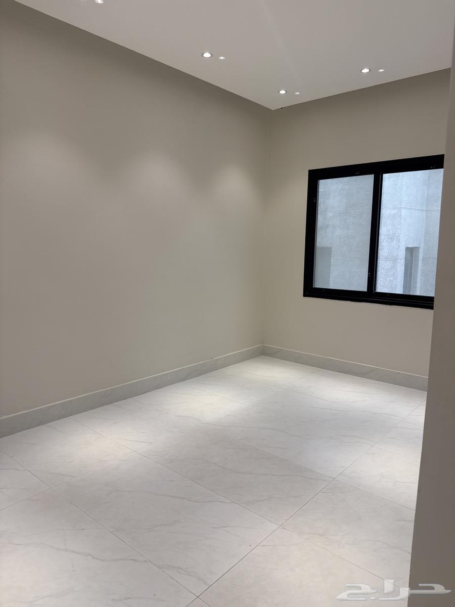 3 bedroom apartment in Al Hamra 3