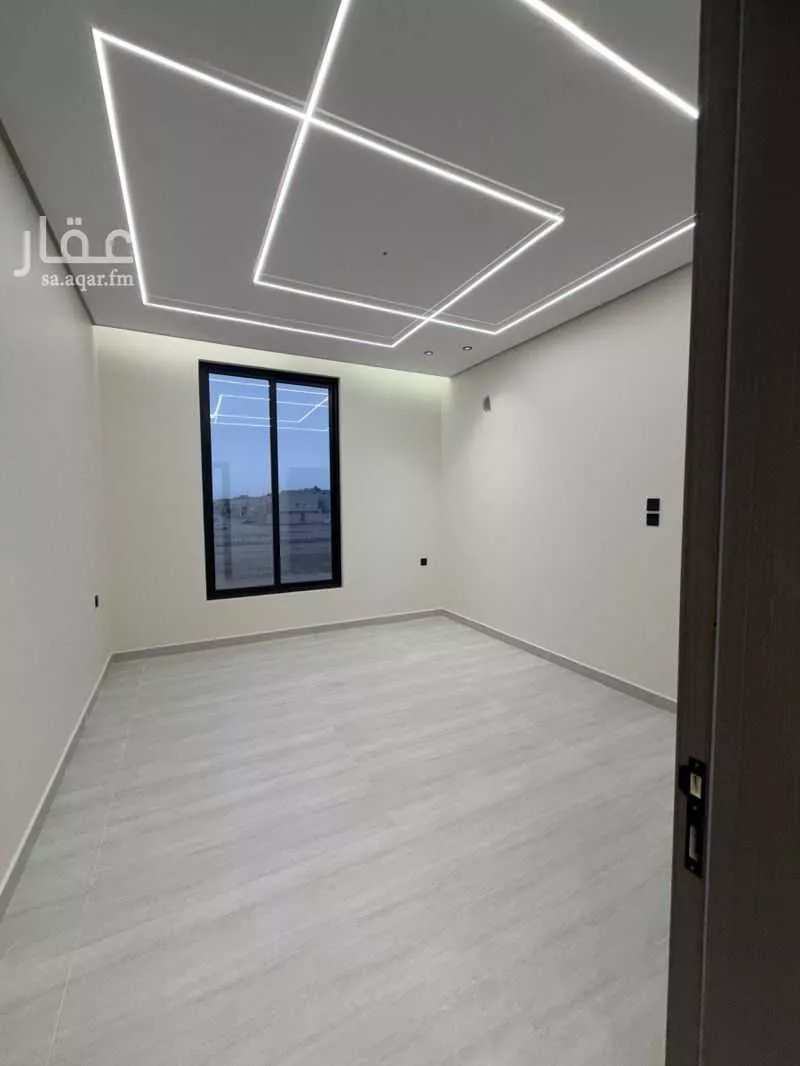 شقة 5 غرف في ضاحية الملك فهد 14