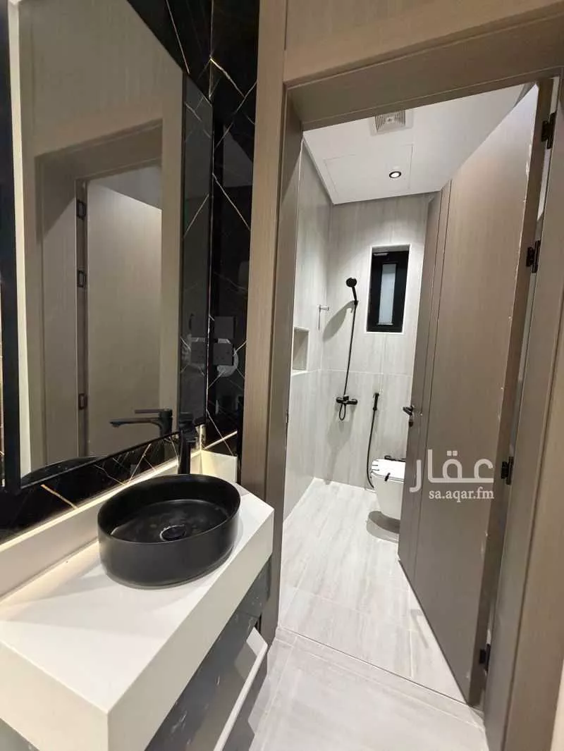 شقة 5 غرف في ضاحية الملك فهد 18