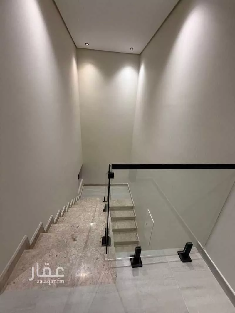 شقة 5 غرف في ضاحية الملك فهد 23