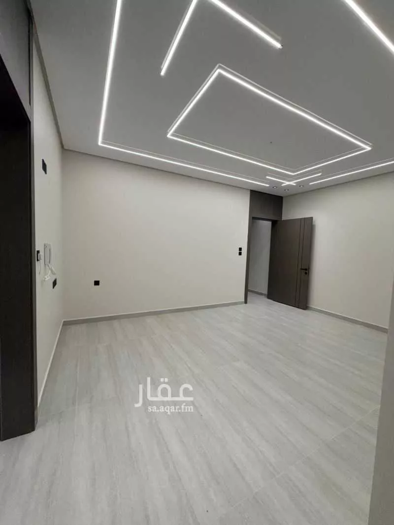 شقة 5 غرف في ضاحية الملك فهد 10