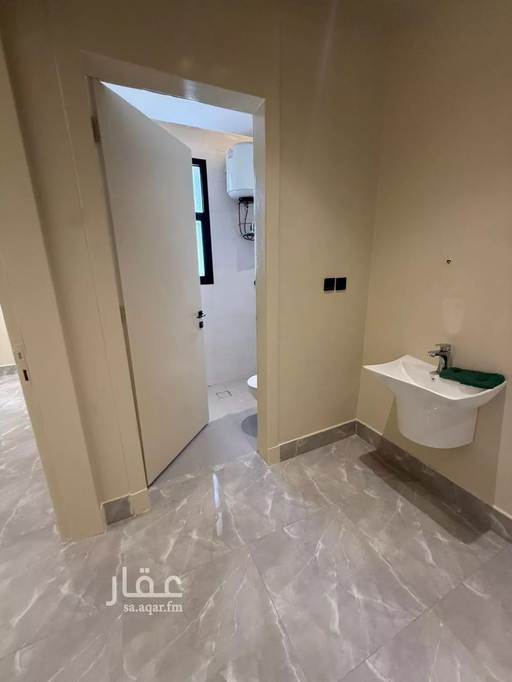 شقة 3 غرف في المونسية 10