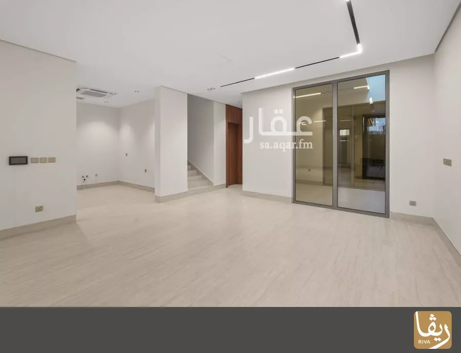 فيلا 3 غرف في العارض 10