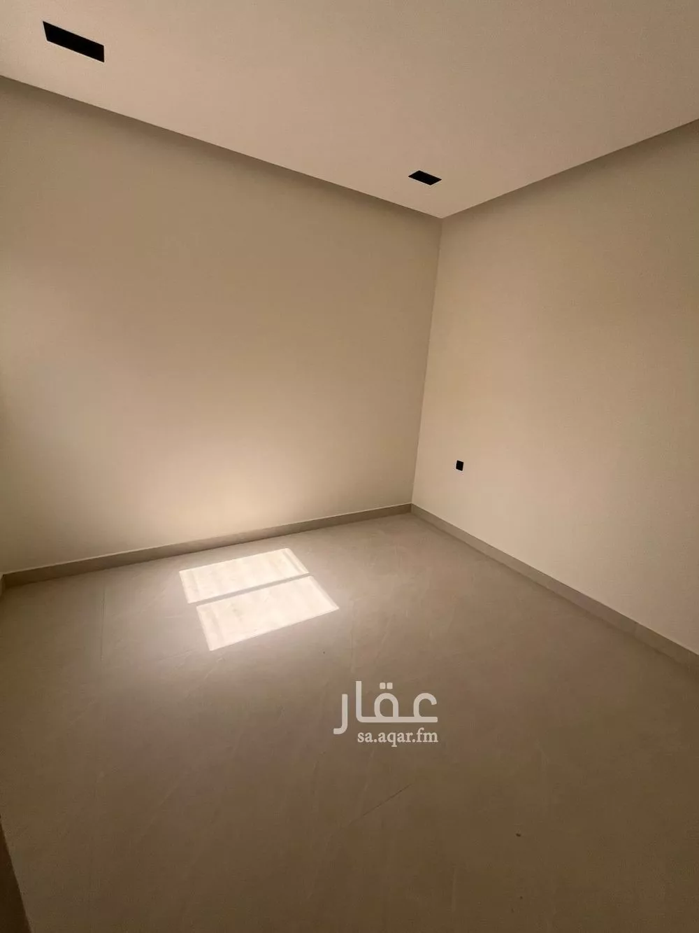 شقة 2 غرف في الخليج 10