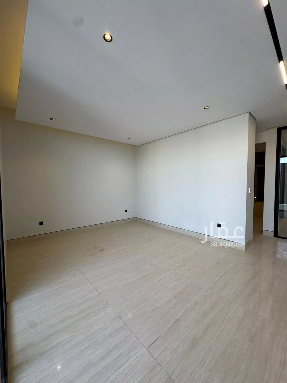 فيلا 5 غرف في النرجس 3