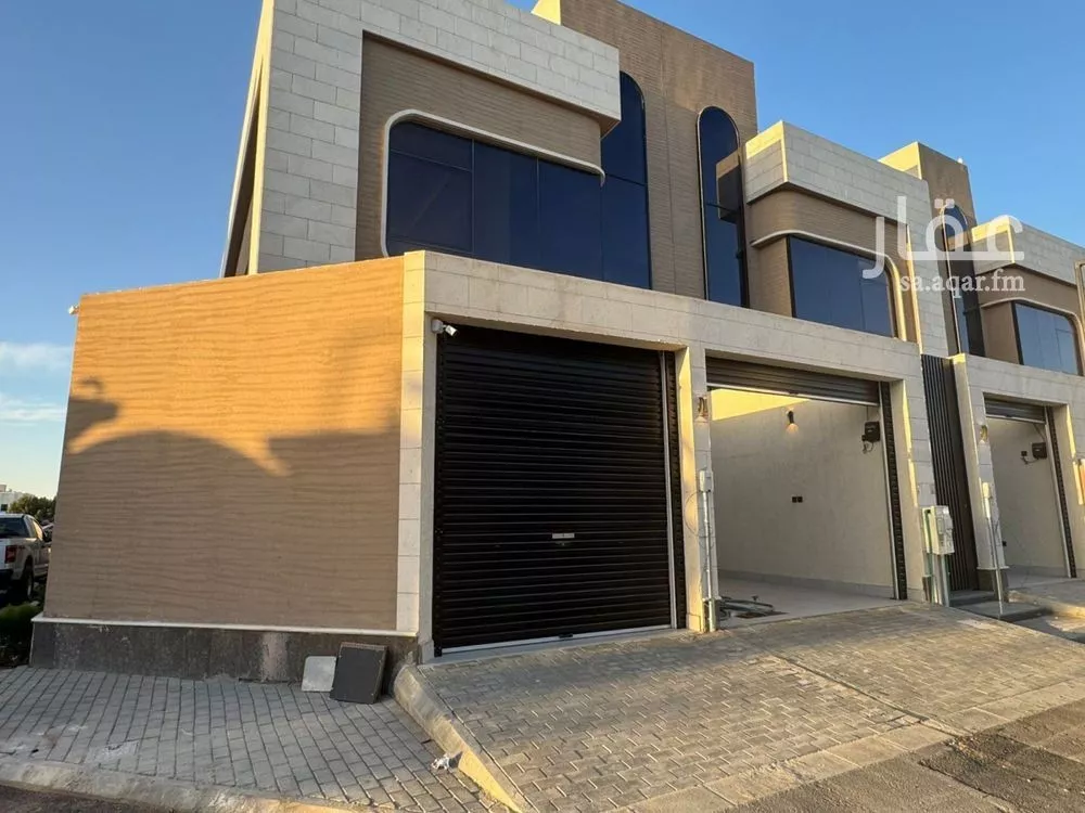 فيلا 5 غرف في العارض 15